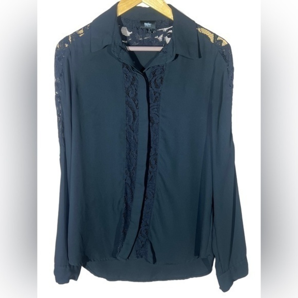Mossimo women’s black long sleeve lace inset button down dress shirt S/P